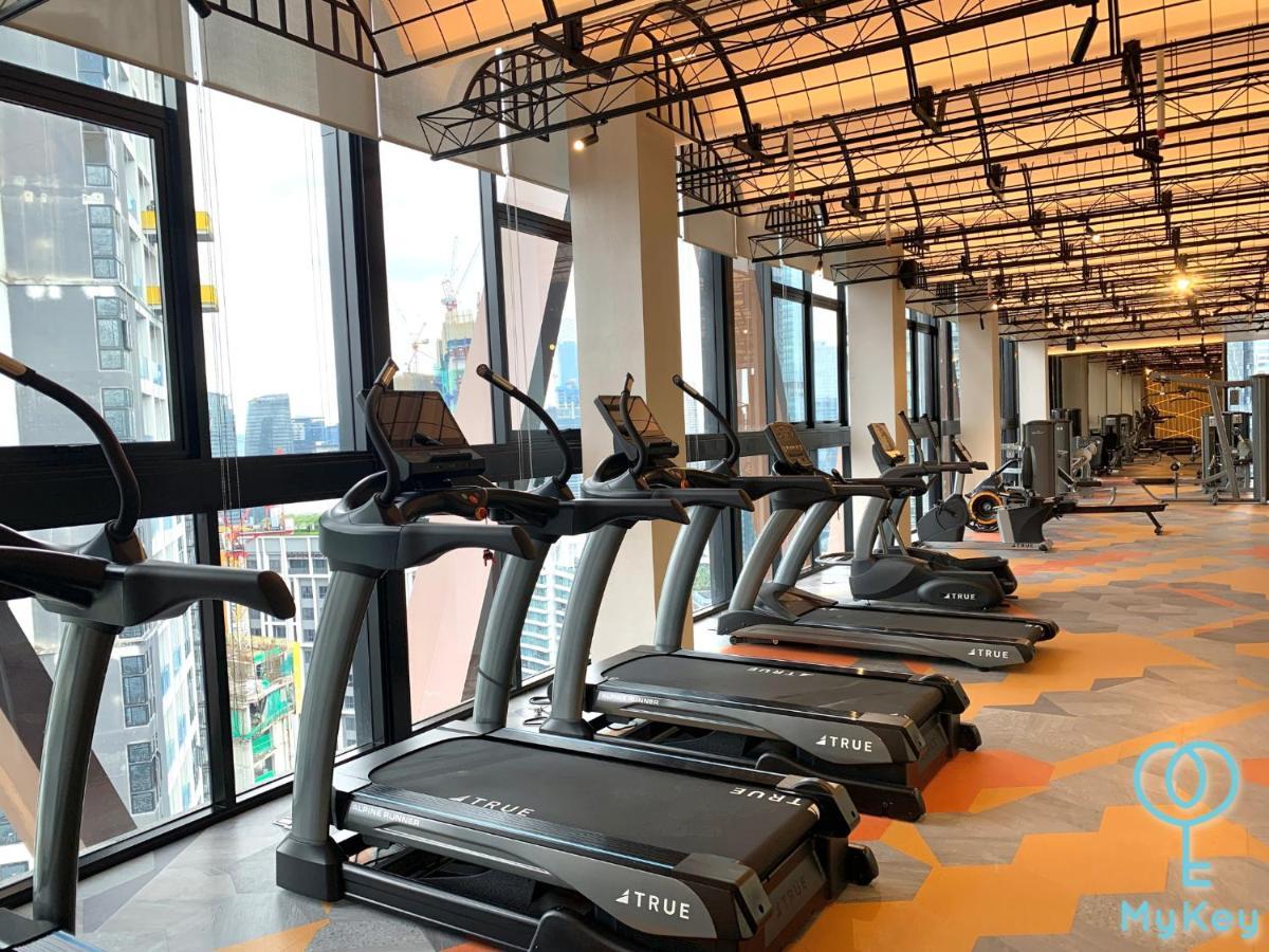 Scarletz Suites Klcc By Mykey Global Kuala Lumpur Bagian luar foto Fitness Center